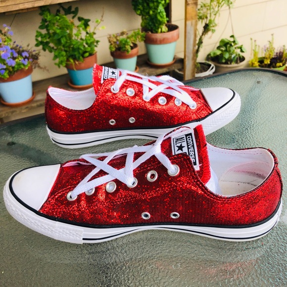converse glitter red